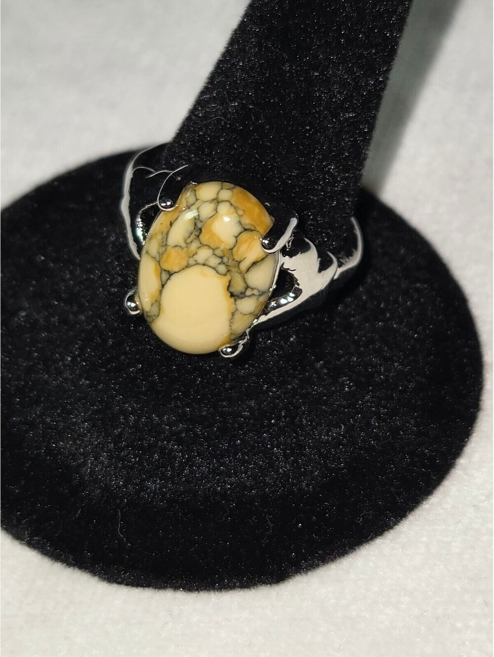 Contemporary Women's Ring with yellow and black Stone, New 6.5